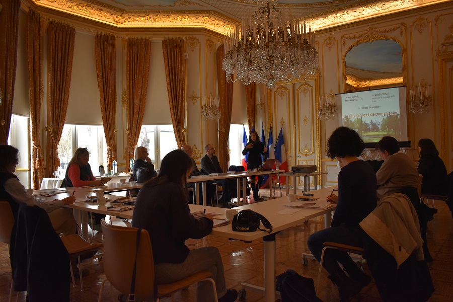 Présentation par Gaëlle Gautier, directrice du nouveau musée, à l'Hôtel de Ville. GLK.